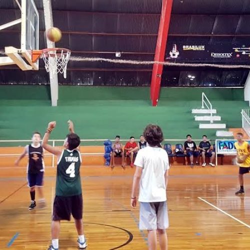 Aulas das escolinhas esportivas estão sendo retomadas esta semana