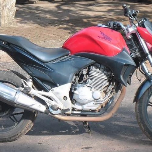 Polícia Civil de Porto Ferreira localiza moto Honda abandonada na zona rural