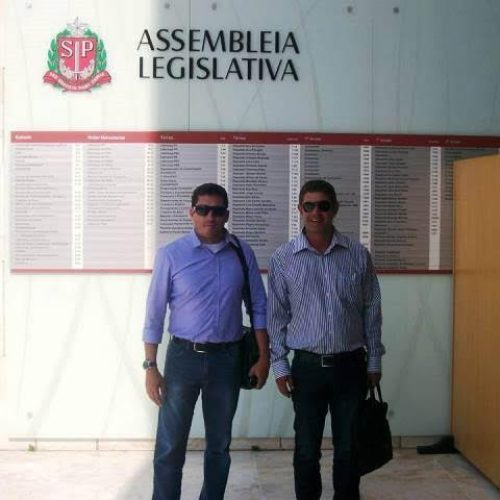 Vereador Dentinho e Du Dias buscam recursos para reforma do telhado de ginásio