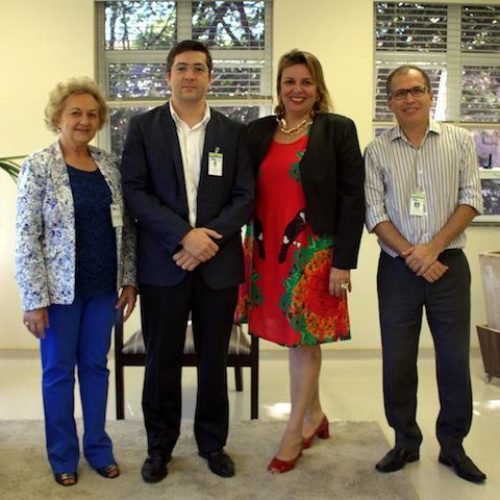 Prefeita solicita mais consultas e exames em visita ao Hospital Estadual de Américo Brasiliense