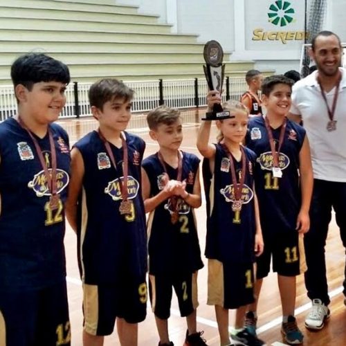Equipe Sub-12 de basquete fica em 3º lugar na Série Prata da Copa Difusão