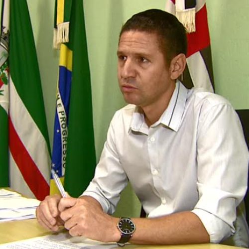 Justiça cassa mandato de prefeito e vice de Santa Cruz das Palmeiras