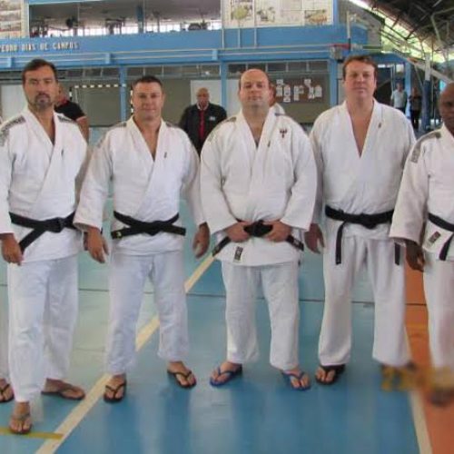 Porto Ferreira F.C. realiza graduação de judocas