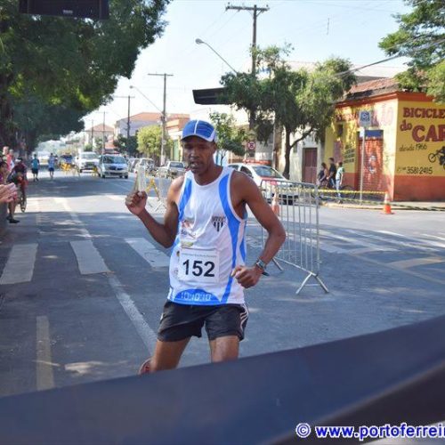 Atletismo do Porto Ferreira Futebol Clube participou em Americana da Minimaratona do Trabalhador
