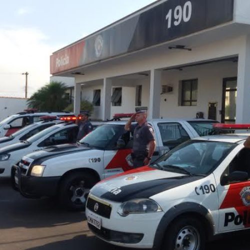 Policiais militares de Porto Ferreira prestaram a última homenagem ao CB PM Branco, morto em serviço