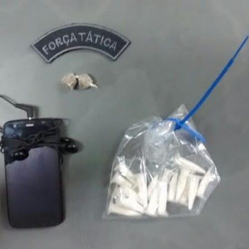 PM de Porto Ferreira prende jovem de 19 anos na Vila Maria em flagrante por tráfico de drogas