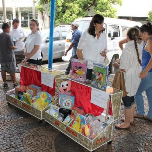 Projeto Água leva grande público à praça central