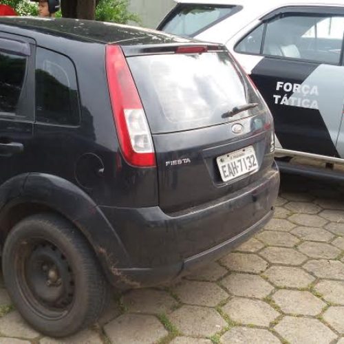 Carro dublê é localizado pela PM de Porto Ferreira após reclamação de moradora de Pirassununga