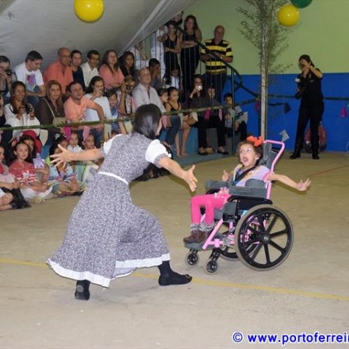 Colégio Cooperativo realizou Festa Junina