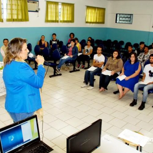 Etec Professor Jadyr Salles fez entrega de certificados do curso de técnicas de vendas
