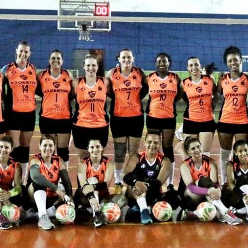 Equipe feminina de vôlei perde na semifinal da série ouro da APV para São Carlos
