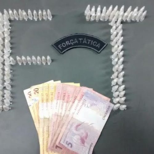 Quatro menores foram detidos pela PM por tráfico de drogas no Jardim Paschoal Salzano