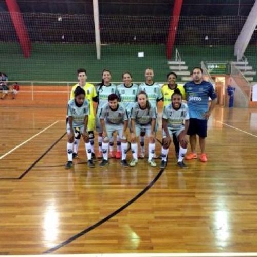 Meninas do Futsal Adulto estrearam com goleada no torneio da Liga Ferreirense