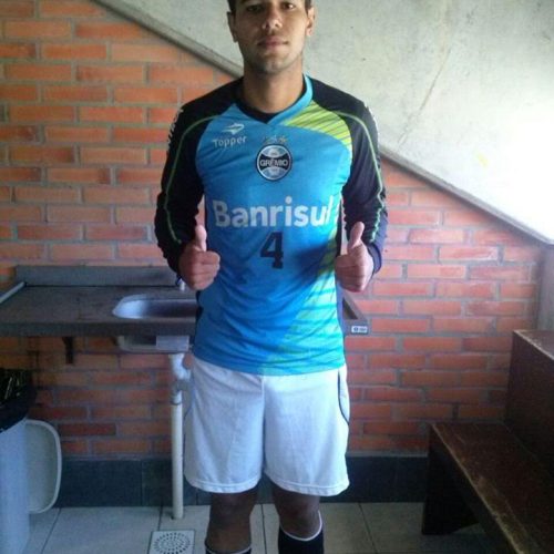 Sub 15 da S.E. Palmeirinha vence Lemense na Vila pelo Campeonato Paulista e encosta no G-4