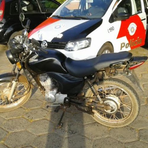 Homem é detido por direção perigosa de veículo após fugir em alta velocidade de abordagem policial