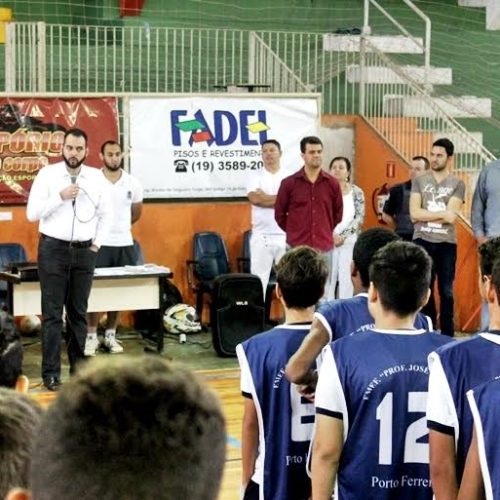Abertura do Joesf reuniu estudantes e autoridades no Ginásio Adriano José Mariano