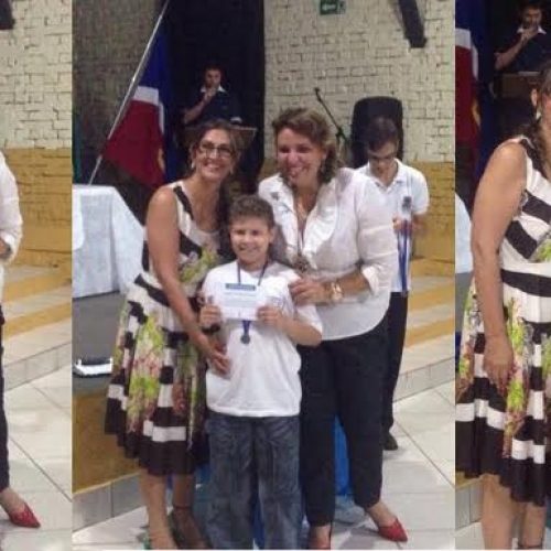 Alunos recebem medalhas da XVII Olímpiada Brasileira de Astronomia e Astronáutica (OBA)