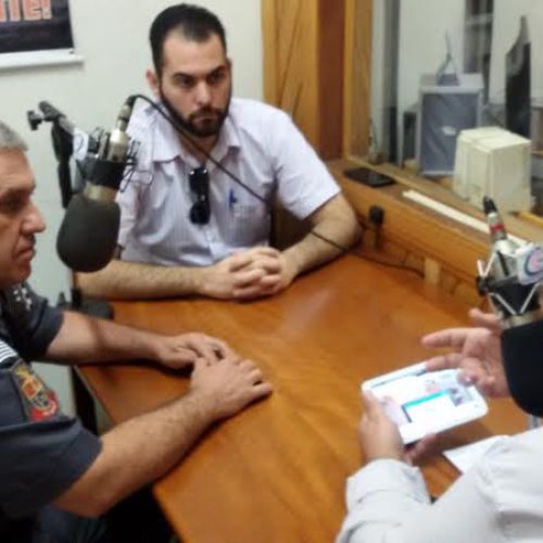 Comandante da Polícia Militar de Porto Ferreira concede entrevista à Rádio Comunidade FM