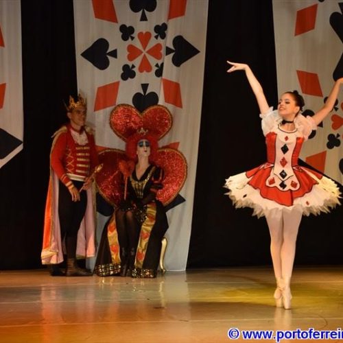 Stúdio Ello de Dança apresentou o tema “Alice no País das Maravilhas” no XI Festival de Dança