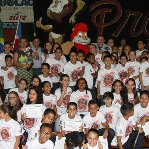 Cerca de 380 alunos da rede municipal de ensino de Porto Ferreira formaram-se no Proerd