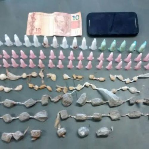 Dois estudantes de 16 anos foram apreendidos por ato infracional de tráfico de drogas