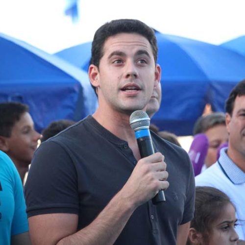Atletas da natação do P.F.F.C. competiram no maior Troféu Kim Mollo de todos os tempos