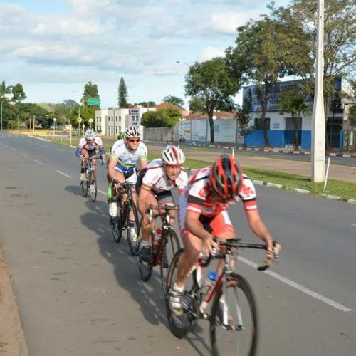 Ciclista Ferreirense Anderson Carniato se prepara para o Campeonato Paulista de Montanha