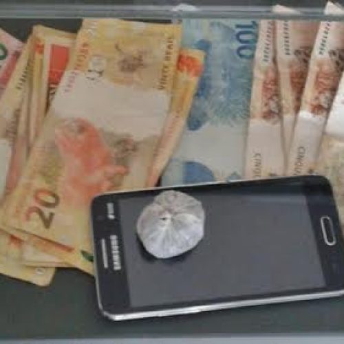 Denúncia de tráfico leva ROCAM a apreender dois menores de 17 anos e objetos no Cristo Redentor