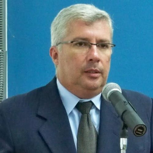 Serginho Martins quer convênio com Unicastelo