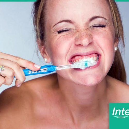 Quando trocar sua escova de dente? Confira nas dicas da Integral