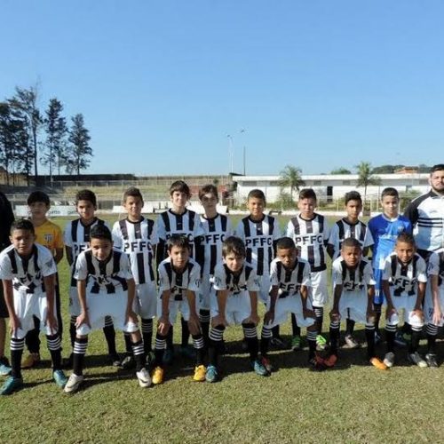 Sub 13 do Porto Ferreira F.C. vence pela Copa Paulista de Futebol jogando no Ferreirão