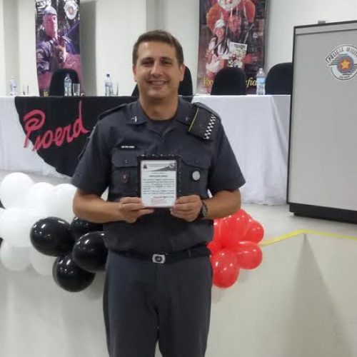 PM: Cabo Osni Martins está credenciado para ministrar aulas do PROERD