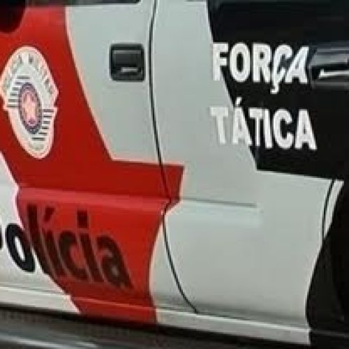 Carro furtado na área central da cidade é localizado no mesmo dia pela PM no bairro Cristo Redentor
