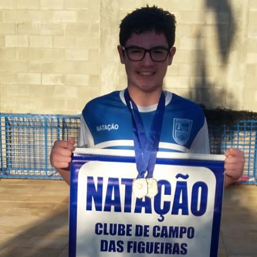 Nadador do Clube de Campo das Figueiras conquista ótimos resultados em Bauru