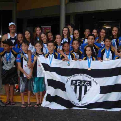 Equipe de natação do P.F.F.C. conquista 39 medalhas no 9º Torneio Regional