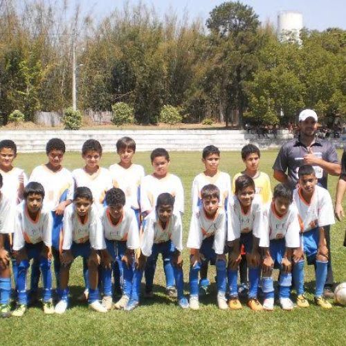 Sub-17 da Escola de Futebol Sesi-Atleta do Futuro fica em 3º lugar no Estadual