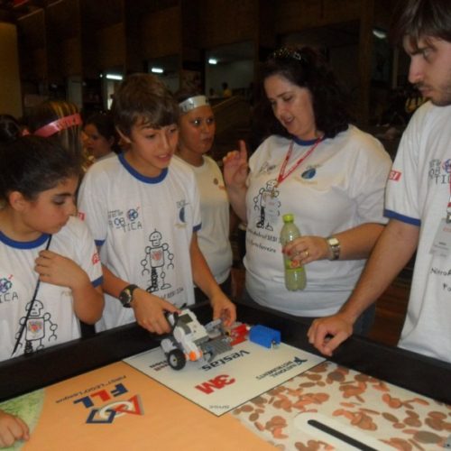 SESI de Porto Ferreira recebeu prêmio no Torneio de Robótica