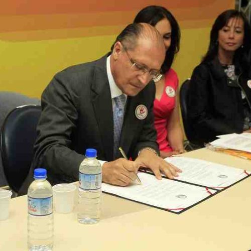 Sancionada a nova lei sobre consumo de bebidas alcoólicas por menores