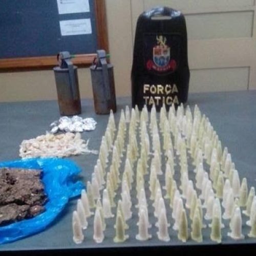 Localizado entorpecentes e granadas em terreno no Bairro Cristo Redentor