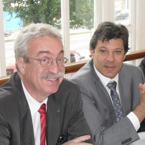 Profissionais da Educação participam de curso e seminários