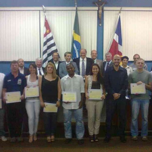 Câmara homenageia funcionários do Departamento Municipal de Esportes e Lazer