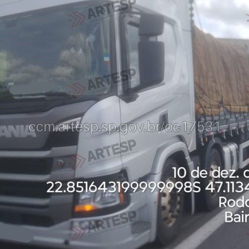 Pedestre morre atropelado por carreta na rodovia SP-065