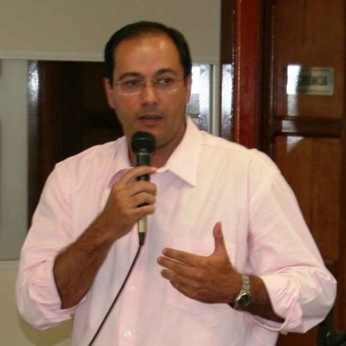 Maguila apresenta pedidos ao Prefeito Municipal e encaminha projetos à Câmara