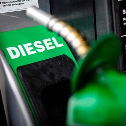Economia: Petrobras elevou diesel pela 1ª vez em mais de um ano, o valor do litro passa para R$ 3,72