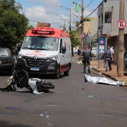 Motociclista morre e duas pessoas ficam feridas em acidente trágico nesta manhã