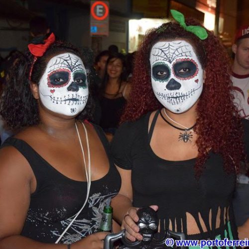 Blocos Meninos do Morro, Inimigo Meu e “O Boi” animaram os foliões na segunda-feira de Carnaval