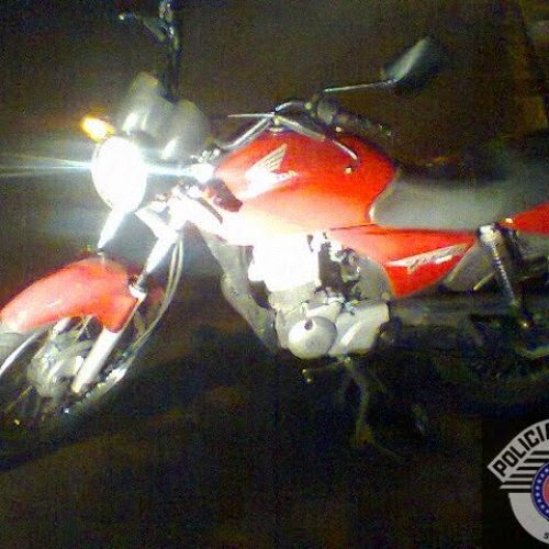 Polícia apreende moto na Vila Maria para averiguação; proprietário reconhece a moto pela rede social