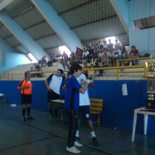 Escolinha de Futsal Menor da MarGirius E.C. sagrou-se campeã no sub13