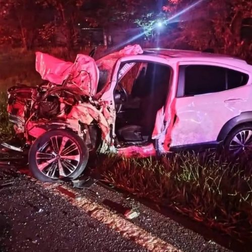 Colisão na rodovia SP-261 provoca morte de dois jovens
