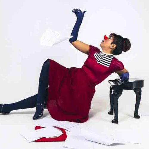 Palhaça Kika faz apresentação gratuita de Desconcerto em Porto Ferreira nesta sexta-feira (18/10)